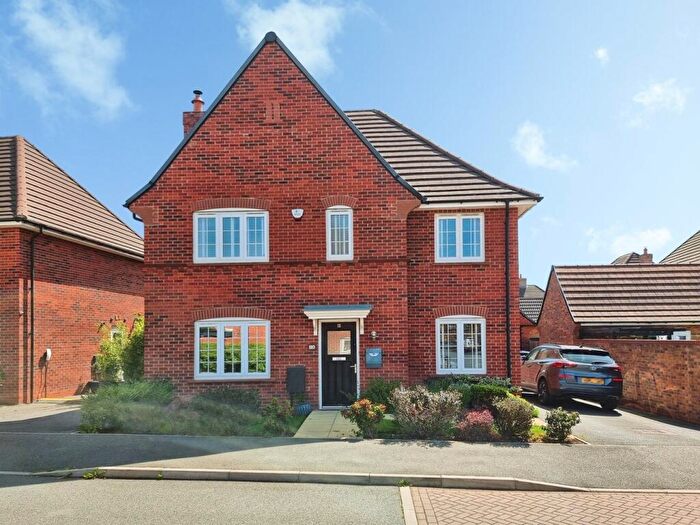 5 Bedroom Detached House For Sale In Clay Avenue, Stewartby, Bedfordshire, MK43