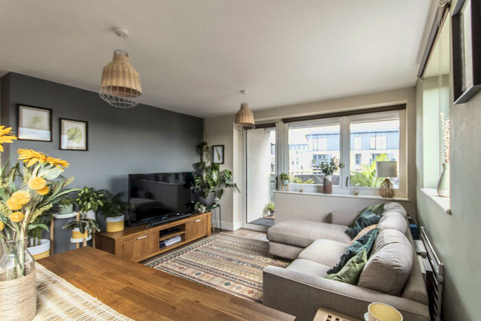 2 Bedroom Flat To Rent In Bell Barn Road, Birmingham, B15