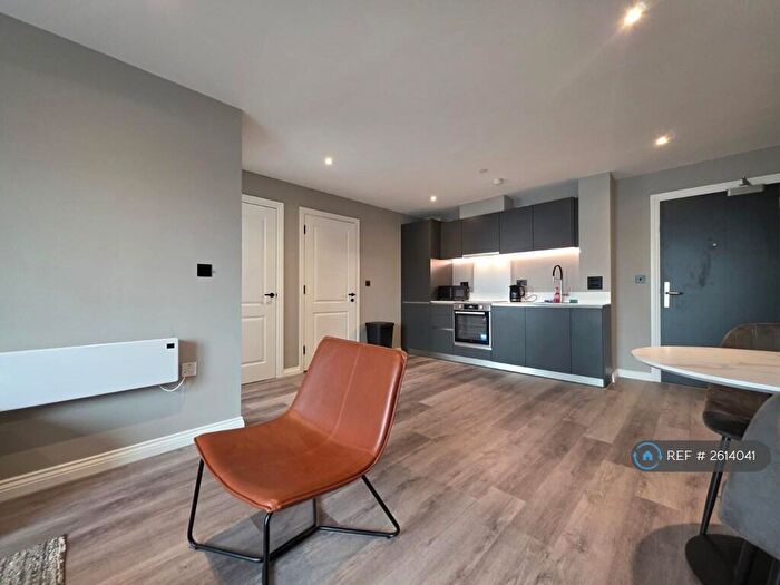 1 Bedroom Flat To Rent In Springwell Gardens, Leeds, LS12
