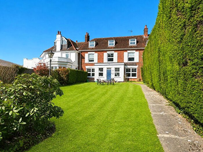 6 Bedroom Terraced House For Sale In Goldsmiths, South Hill, Langdon Hills, Basildon, SS16