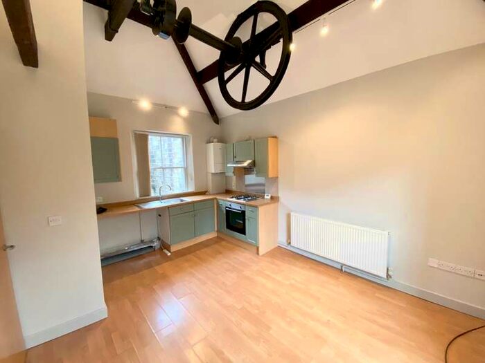 2 Bedroom Apartment To Rent In Cheetham Street Hebden Bridge, HX7
