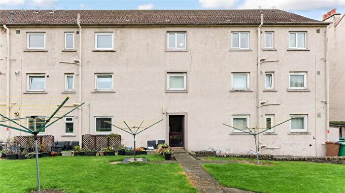 3 Bedroom Flat For Sale In Castlerig, Kinghorn, Burntisland, Fife, KY3