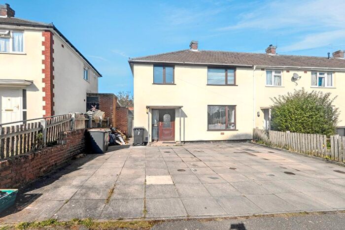 3 Bedroom End Of Terrace House For Sale In Beechwood Road, Camp Hill, Nuneaton, CV10