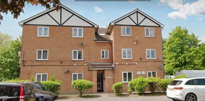 1 Bedroom Flat For Sale In Heathfield Drive, Mitcham, CR4