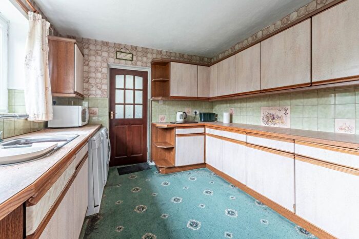 4 Bedroom Detached House For Sale In Ashlea Close, Garforth, Leeds, West Yorkshire, LS25