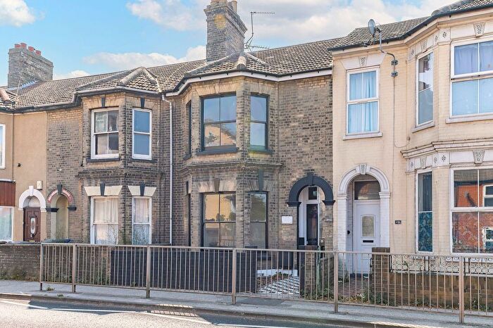 3 Bedroom Terraced House For Sale In St. Peters Street, Lowestoft, NR32
