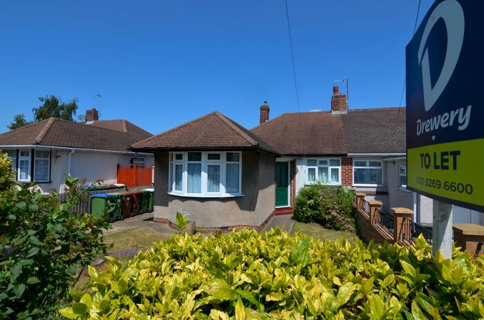 2 Bedroom Semi-Detached Bungalow To Rent In Cherrydown Road, Sidcup, DA14