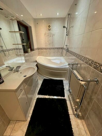 4 Bedroom End Of Terrace House To Rent In Clayhall Avenue, Clayhall, Ilford IG5