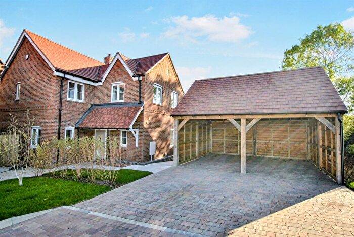 4 Bedroom Detached House For Sale In Main Street, Charndon, Bicester, OX27