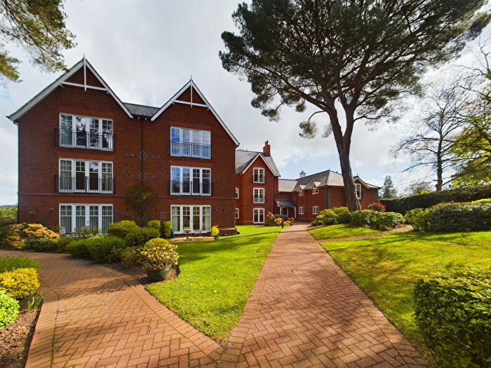 2 Bedroom Apartment For Sale In Kinver Mount, Comber Grove, Kinver, Nr Stourbridge, South Staffordshire, DY7