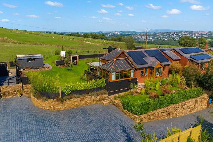 3 Bedroom Detached Bungalow For Sale In Bog Height Road, Darwen, BB3