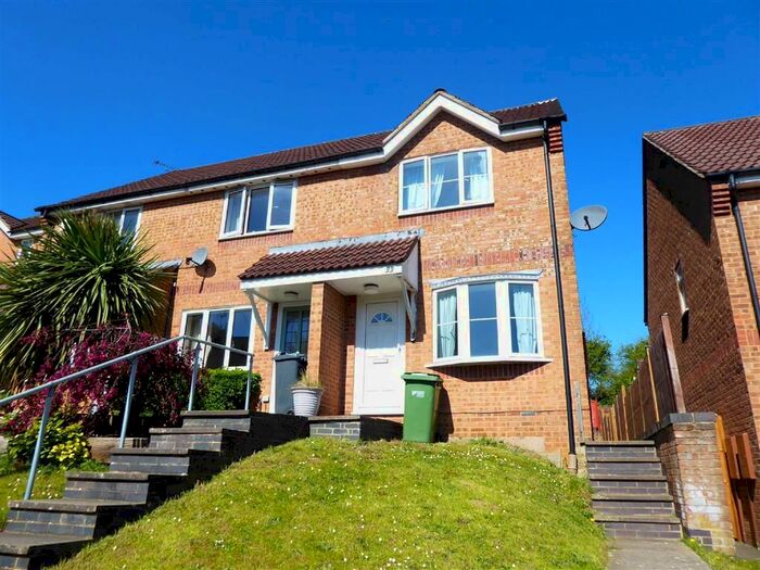 2 Bedroom End Of Terrace House To Rent In Union Street, Dursley GL11