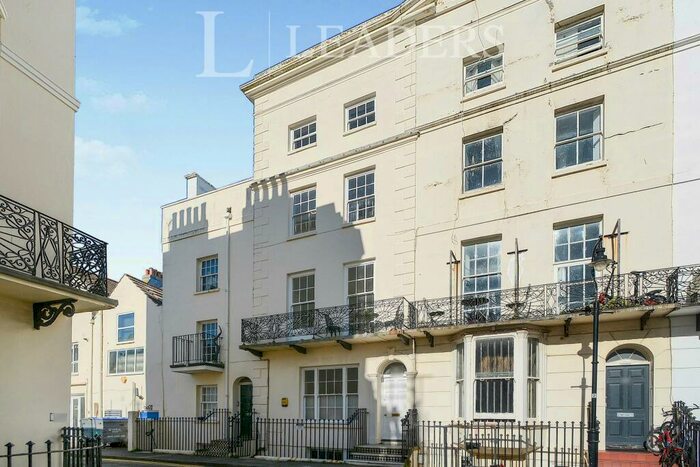 1 Bedroom Flat To Rent In Bloomsbury Place, Brighton, BN2