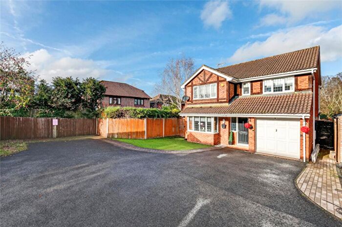 4 Bedroom Detached House For Sale In Cressida Chase, Warfield, Bracknell, Berkshire, RG42