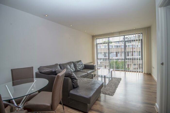 1 Bedroom Flat To Rent In Carmine Wharf, Copenhagen Place, Limehouse, London, E14