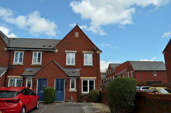 3 Bedroom Semi-Detached House To Rent In Gras Lawn, Exeter, EX2