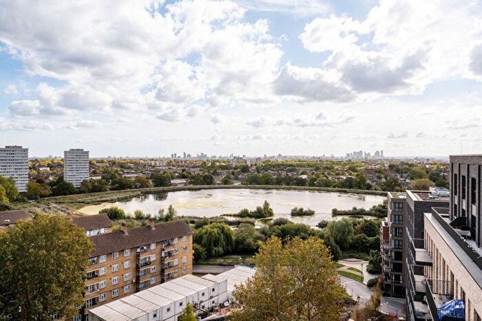 1 Bedroom Flat For Sale In Woodberry Down, Finsbury Park, London, N4