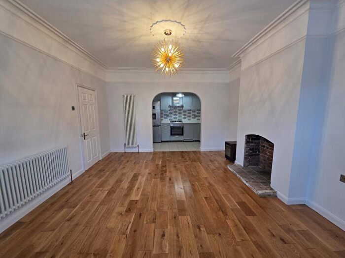 1 Bedroom Apartment To Rent In Studley Road, Luton, LU3