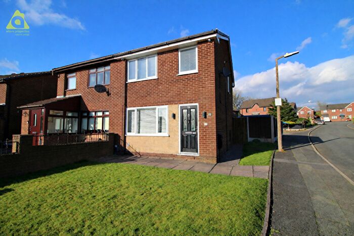 3 Bedroom Semi Detached House For Sale In Collingwood Way, Westhoughton, BL5