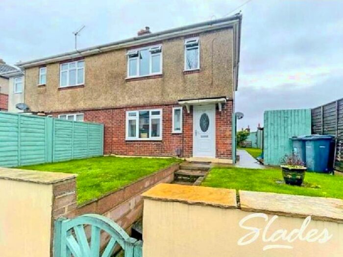 2 Bedroom End Of Terrace House To Rent In Collingbourne Avenue, Southbourne, Bournemouth, BH6