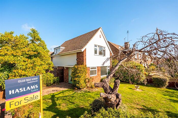 4 Bedroom Detached House For Sale In Hay Road, Reading, RG1