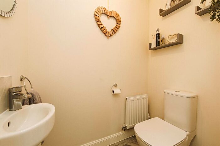 4 Bedroom Detached House For Sale In Birdling Drive, Southport, Merseyside, PR8