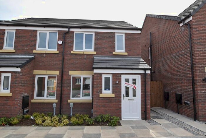 2 Bedroom Semi-Detached House To Rent In The Limes, Blackburn, BB1