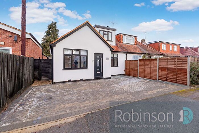 4 Bedroom Semi-Detached House For Sale In Smithfield Road, Maidenhead, Berkshire, SL6