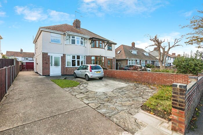 3 Bedroom Semi Detached House For Sale In Waveney Drive, Lowestoft, NR33