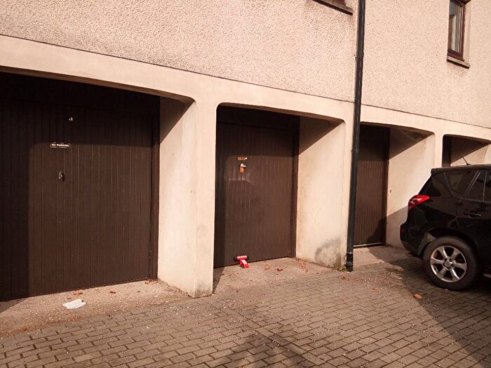 Garage / Parking To Rent In Sandport, The Shore, Edinburgh, EH6