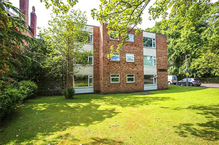 1 Bedroom Flat To Rent In Heaton Court, Heaton Moor Road, Heaton Moor, Stockport, SK4