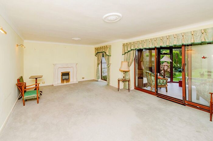 4 Bedroom Bungalow For Sale In Middleton Road, Streetly, Sutton Coldfield, B74