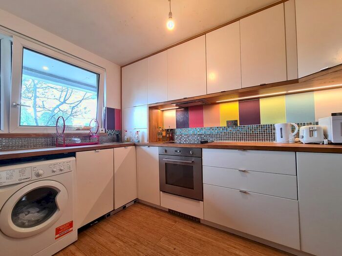 4 Bedroom Maisonette To Rent In Devonport Street, Limehouse, London, E1