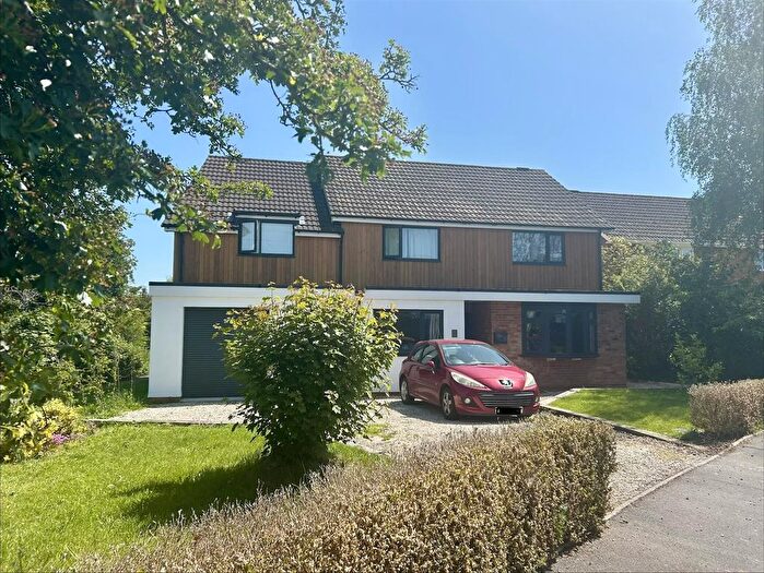 5 Bedroom Detached House To Rent In Teme Avenue, Malvern, WR14