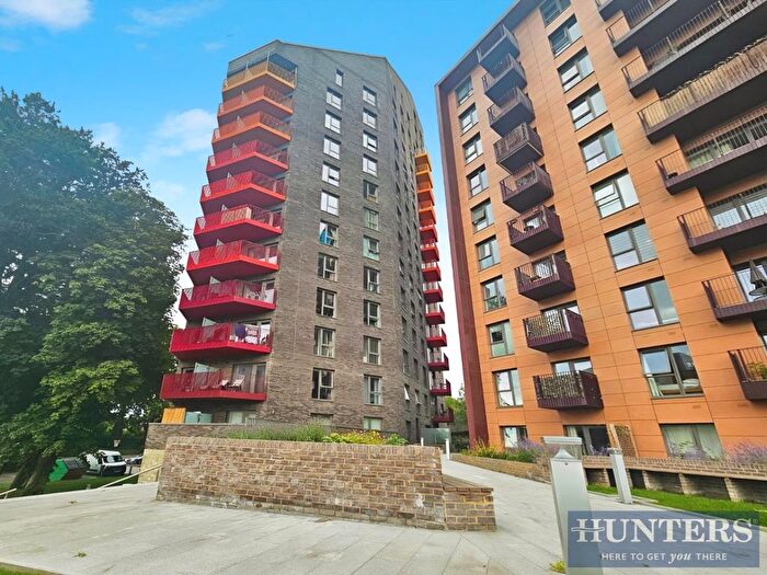 2 Bedroom Flat For Sale In Waterhouse Avenue, Maidstone, ME14