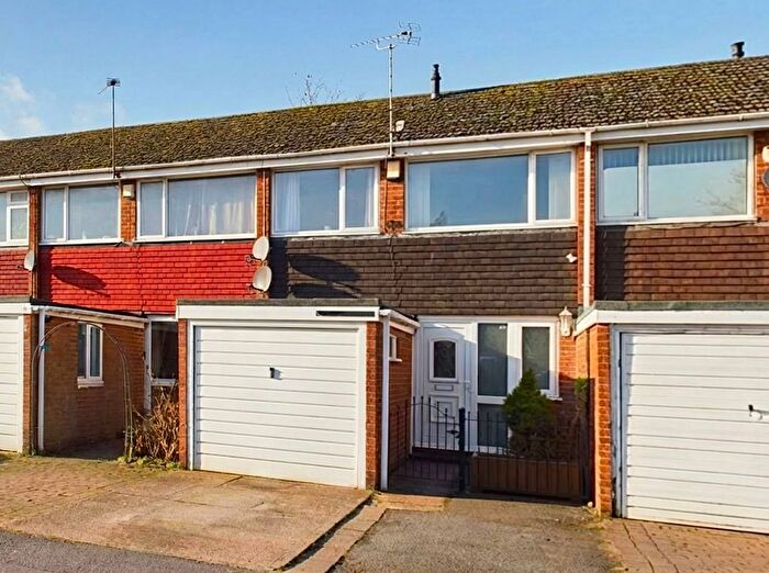 3 Bedroom Terraced House For Sale In Honeywood Drive, Nottingham, NG3