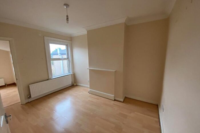 3 Bedroom Terraced House For Sale In Lawrence Hill Road, Dartford, Kent, DA1