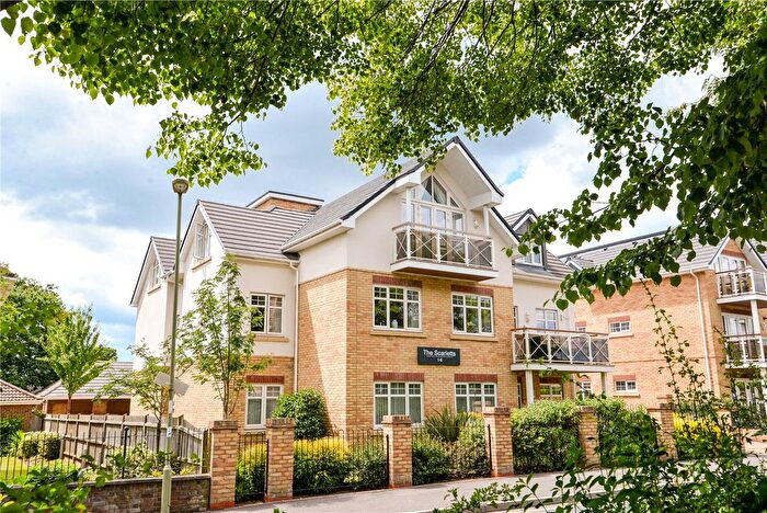 3 Bedroom Flat For Sale In Whitefield Road, New Milton, Hampshire, BH25