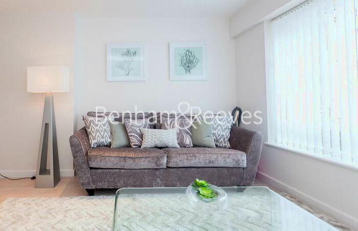 2 Bedroom Apartment To Rent In Boulevard Drive, Colindale, NW9