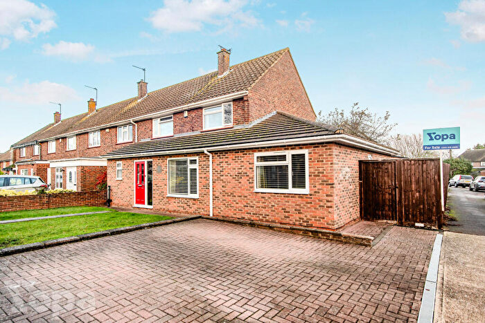 4 Bedroom End Of Terrace House For Sale In Codrington Gardens, Gravesend, DA12