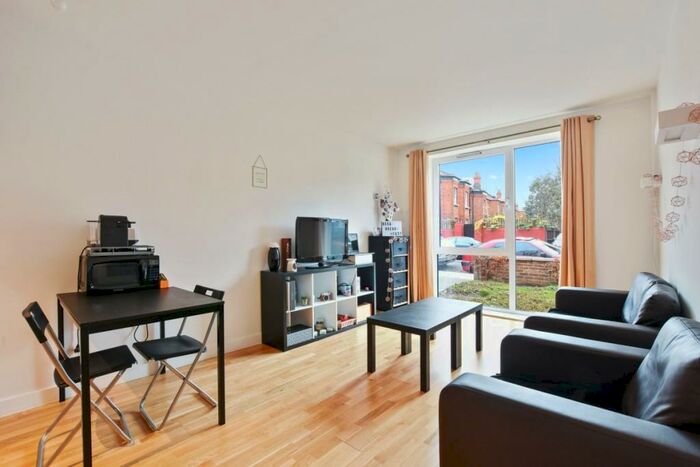 1 Bedroom Flat To Rent In Oak Grove London, NW2