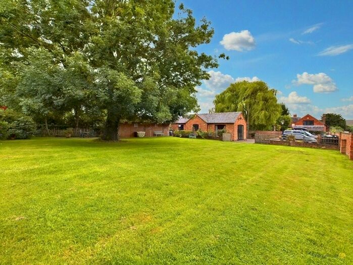 5 Bedroom Barn Conversion For Sale In Kirby Cottage, Main Street, Milton, DE65