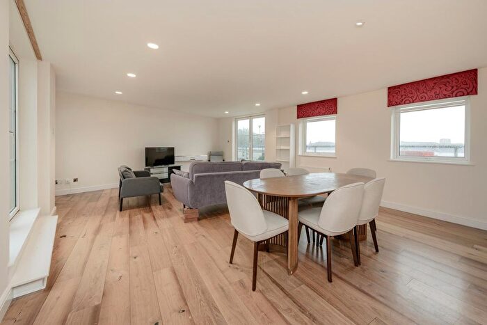 3 Bedroom Flat To Rent In Marys Court, Palgrave Gardens, Regents Park, London, NW1