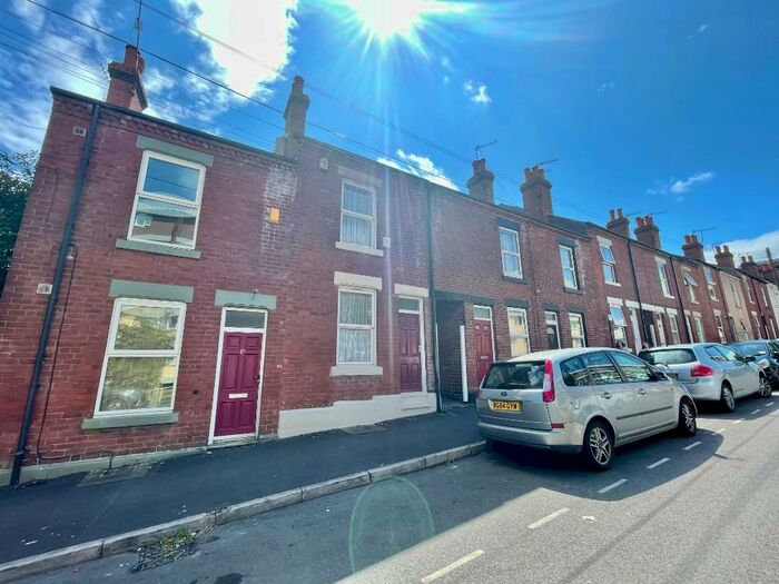 3 Bedroom Terraced House To Rent In Mount Street, Sheffield, S11