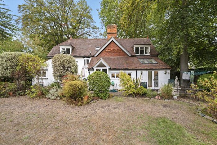 3 Bedroom Detached House For Sale In St. Georges Avenue, Weybridge, Surrey, KT13