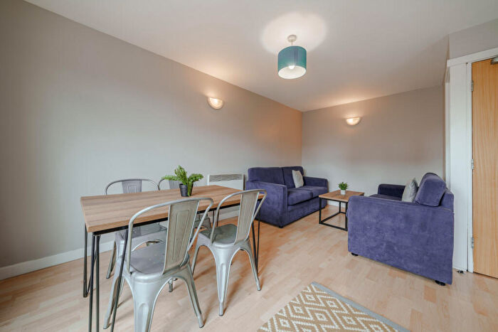 2 Bedroom Property To Rent In Flat, Mayfair Court, Manchester, M14