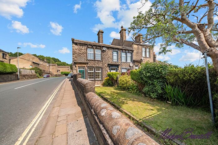 3 Bedroom Semi-Detached House For Sale In Fern Street, Haworth, BD22