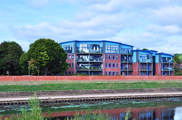 2 Bedroom Apartment For Sale In Victoria Court, Exeter, EX4