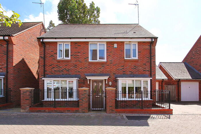 4 Bedroom Detached House For Sale In Augusta Way Central, Andover, SP11