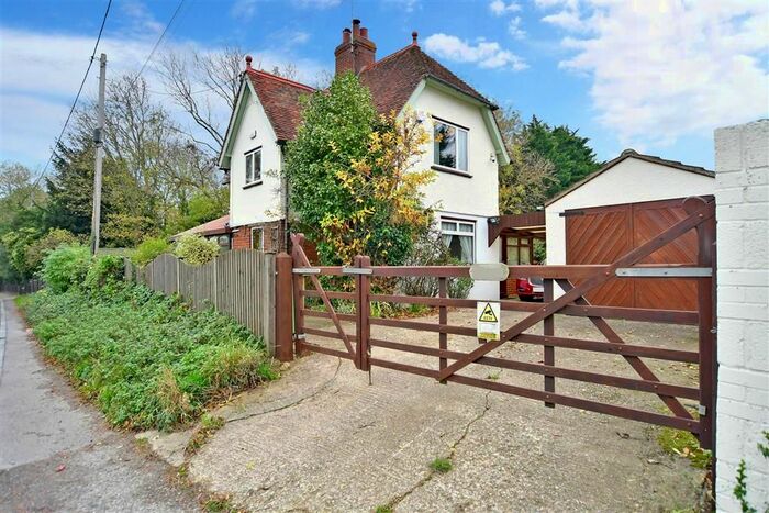 2 Bedroom Detached House For Sale In North Street, Sheldwich, Faversham, Kent ME13